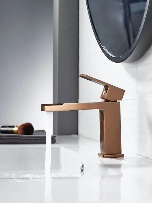 Cмеситель для раковины Knotlor KN-20/RB, бронза
Cмеситель для раковины Knotlor KN-20/RB, бронза