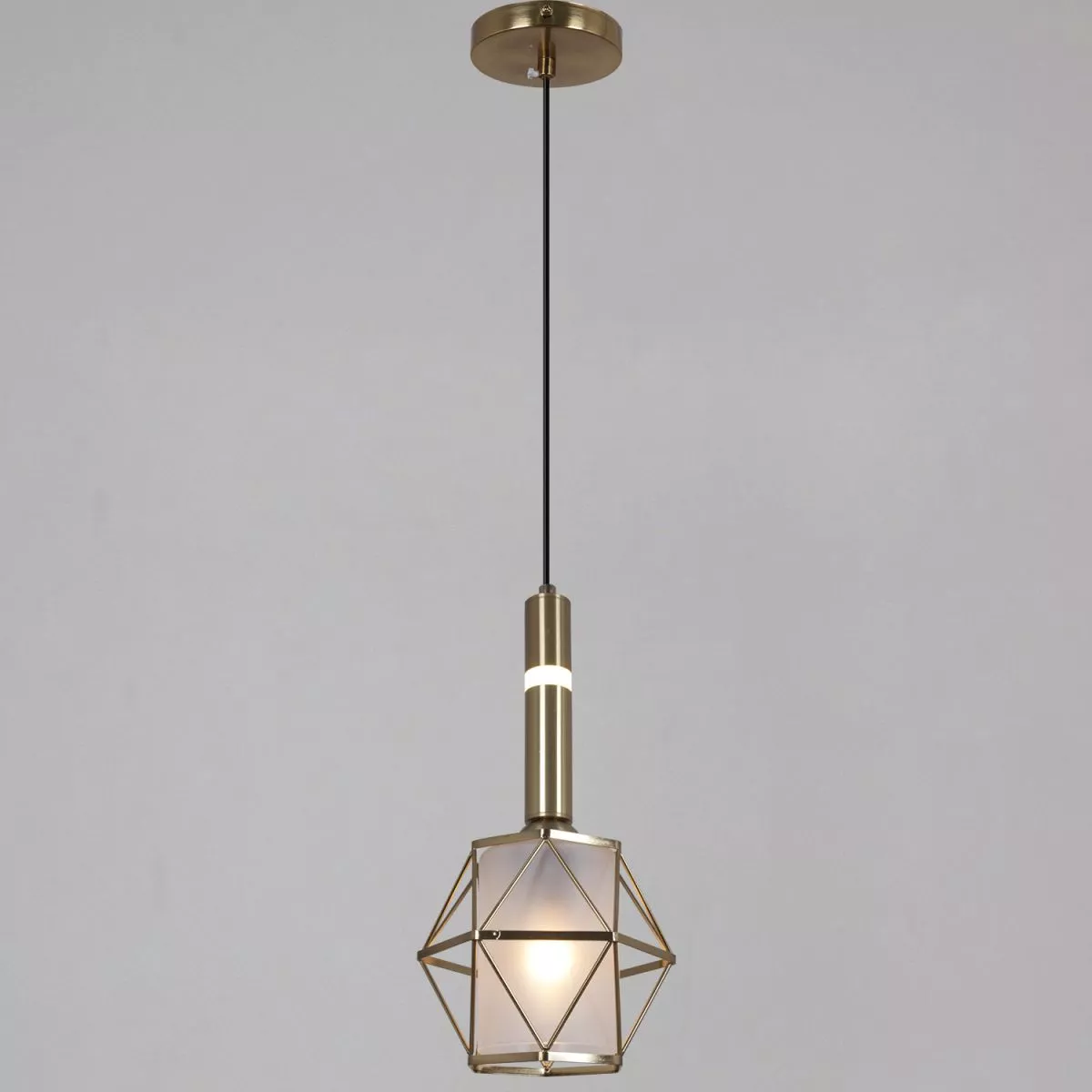 Подвесной светильник Reluce 05420-0.9-01 CU
Подвесной светильник Reluce 05420-0.9-01 CU