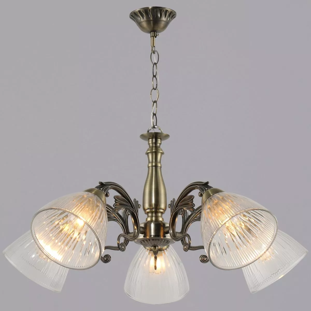 Подвесная люстра Reluce 57470-0.4-05
Подвесная люстра Reluce 57470-0.4-05