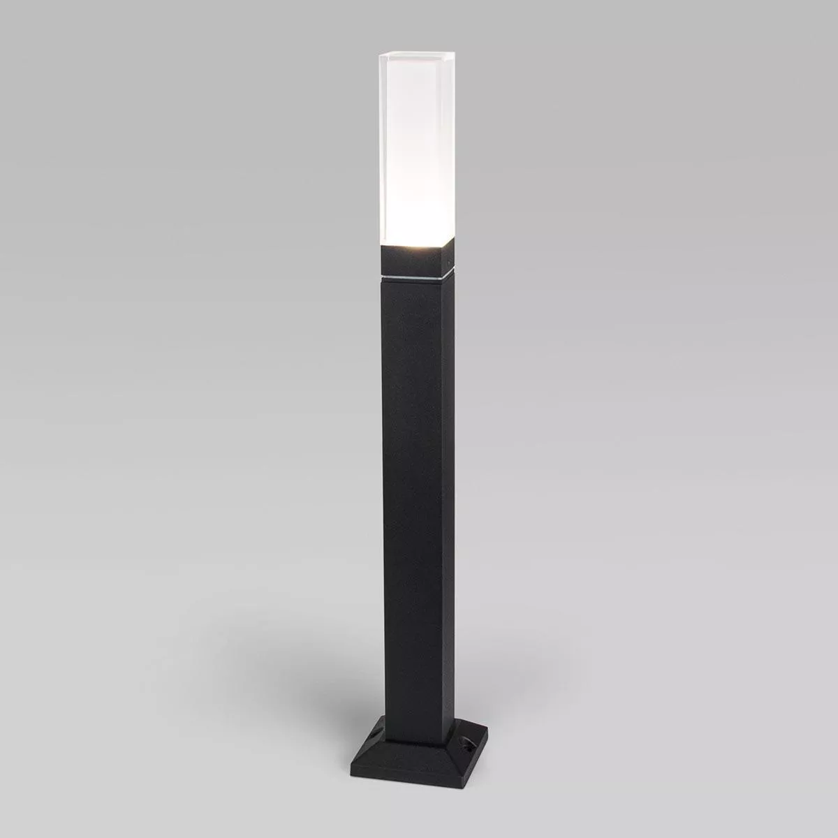 Уличный светодиодный светильник Elektrostandard 1537 Techno Led чёрный a052860
Уличный светодиодный светильник Elektrostandard 1537 Techno Led чёрный a052860