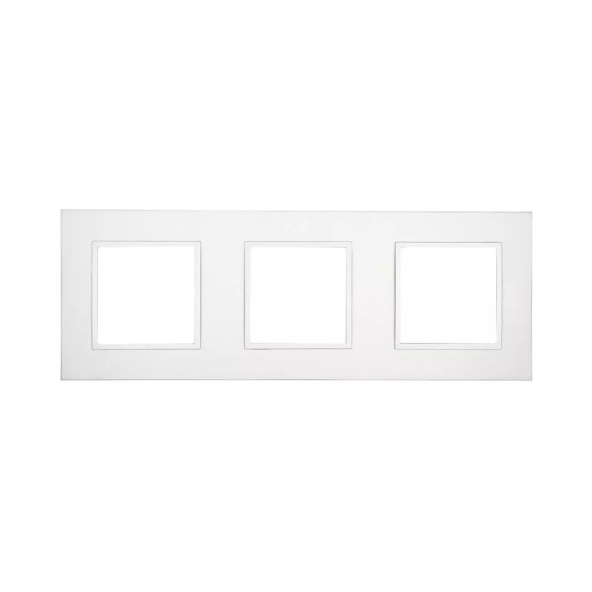 Рамка LK Studio 3-постовая из натурального анодированного алюминия LK45 854323-1
Рамка LK Studio 3-постовая из натурального анодированного алюминия LK45 854323-1