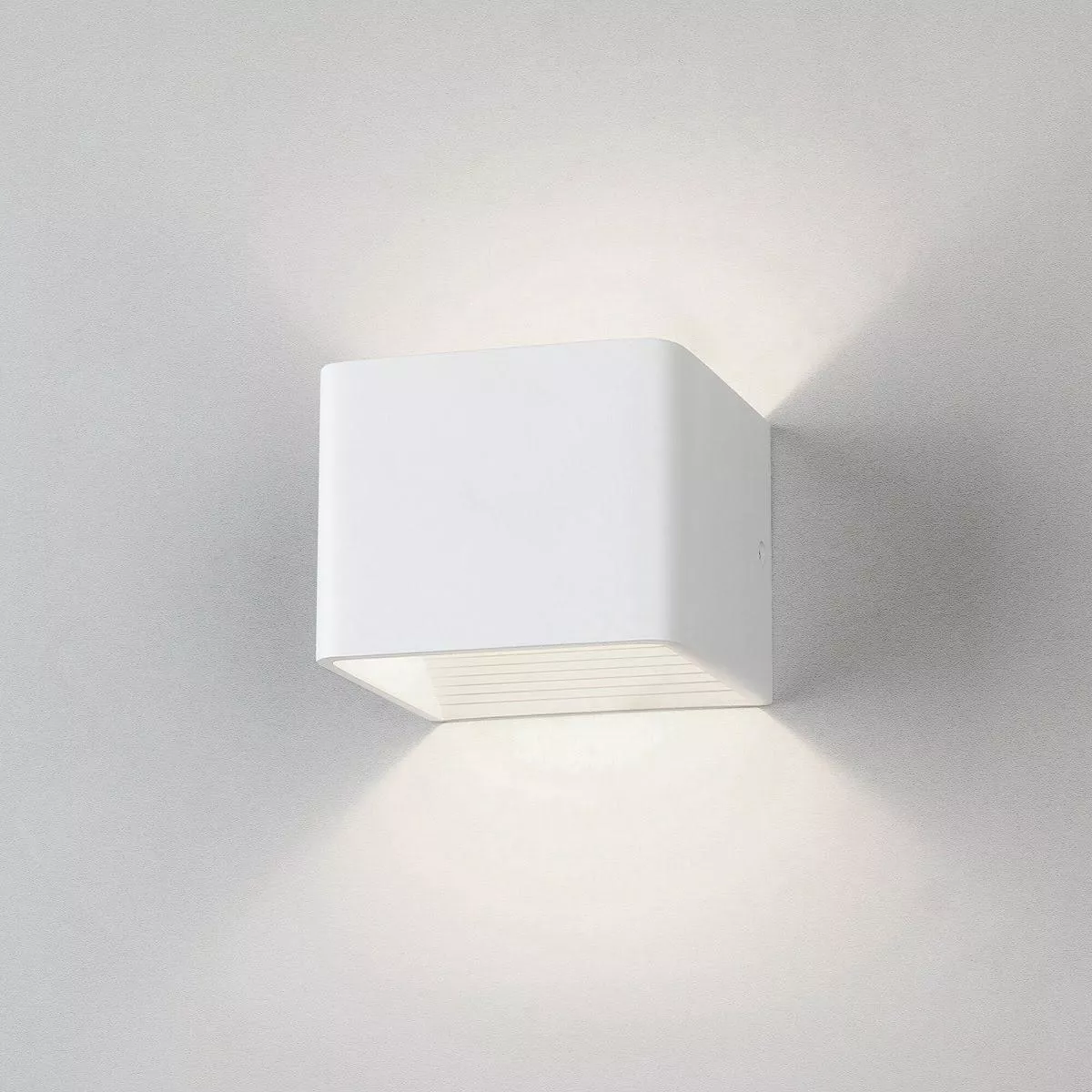 Настенный светодиодный светильник Elektrostandard Corudo MRL LED 1060 белый a063686
Настенный светодиодный светильник Elektrostandard Corudo MRL LED 1060 белый a063686