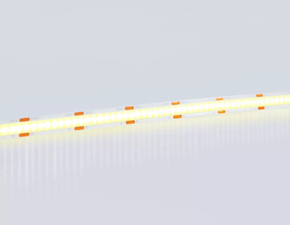 

Светодиодная лента Ambrella Light Illumination COB 608Led/ 12W m/ 24V IP20 CCT 3000-6500K/ 5m*8mm*2.2mm (3 конт.) GS4901