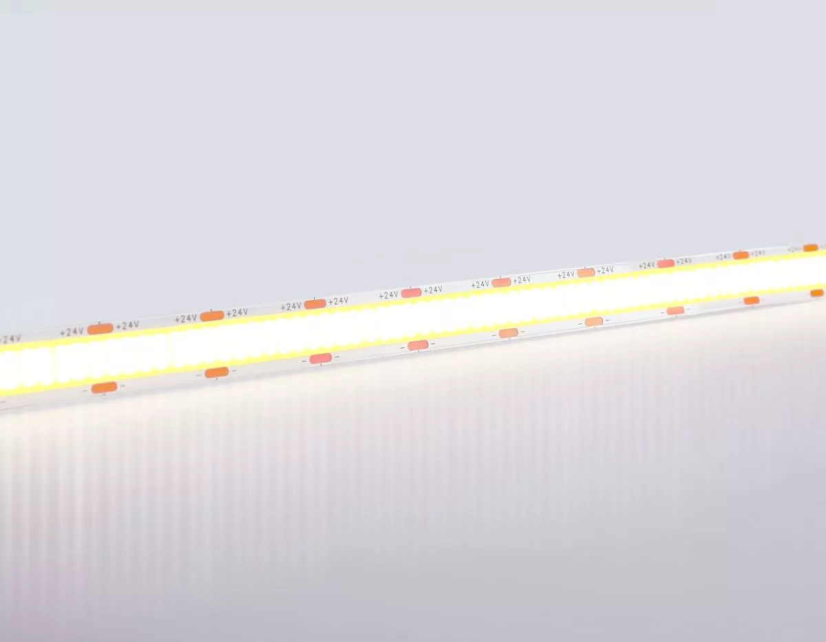 

Светодиодная лента Ambrella Light Illumination COB 616Led/19W m/ 24V IP20 4500K/ 5m*12mm*2mm (2 конт.) GS4802