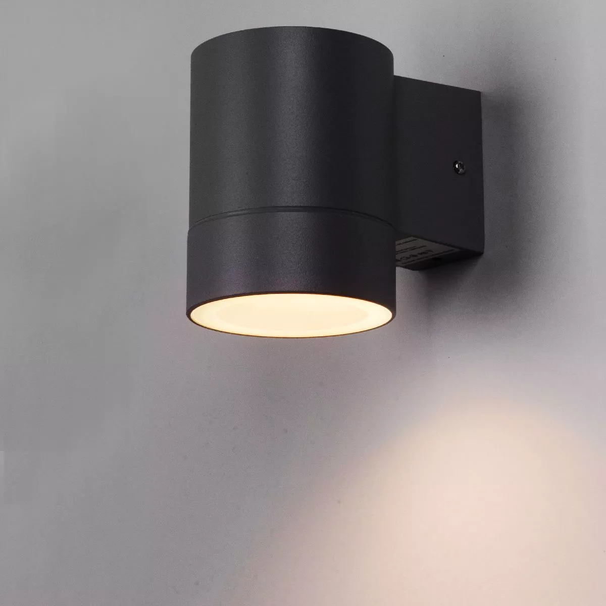 

Уличный настенный светильник General GWL-GX53-M-IP65 661133