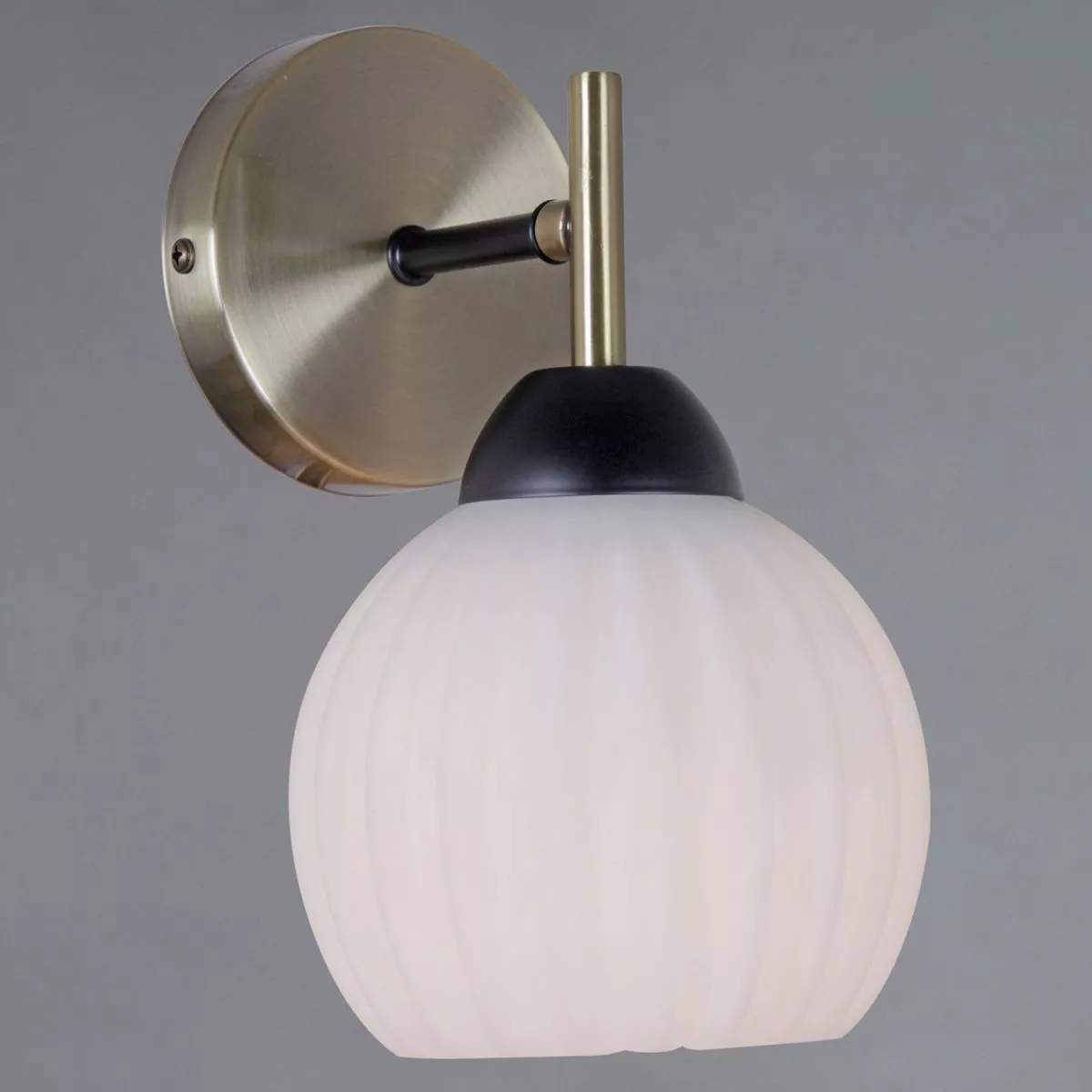 

Бра Illumico IL0579-1WSQ-25 BK AB TRENTO