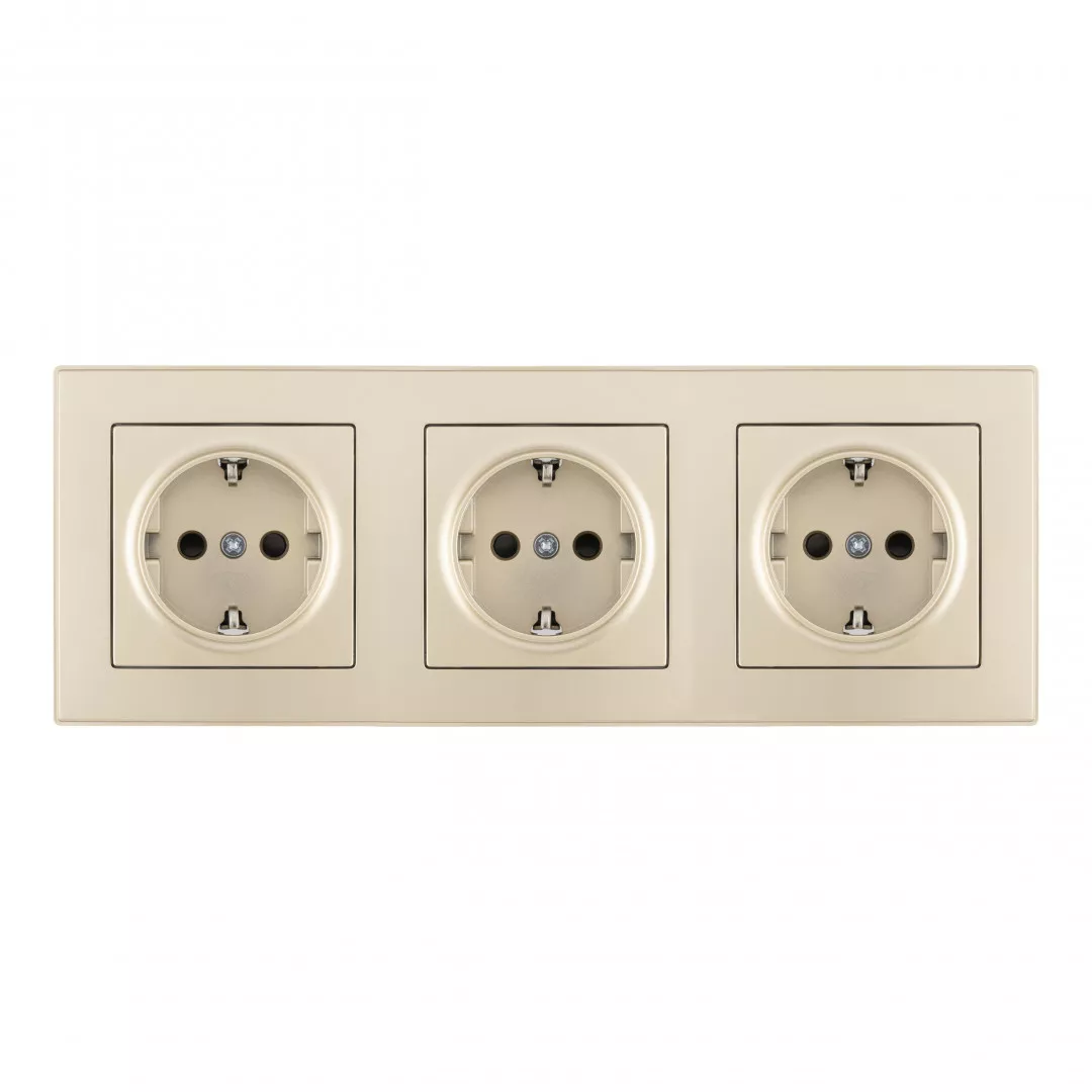 

Розетка тройная (трехпостовая) с/з и шторками Arte Milano SET06-3-40-1x3 shampan