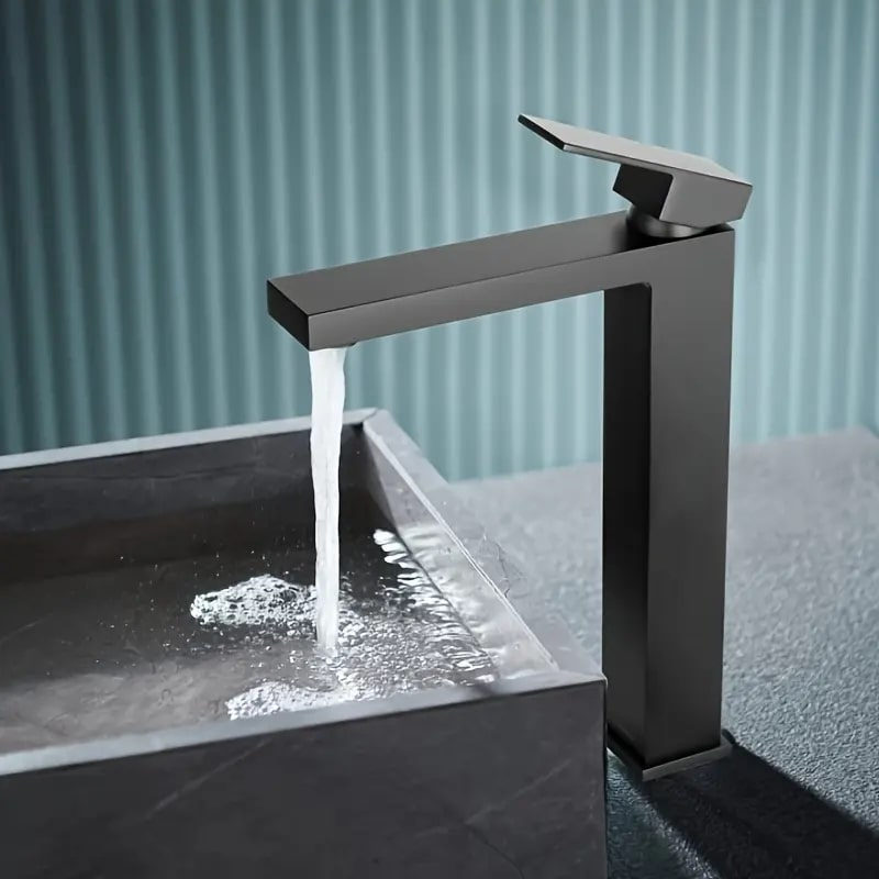 

Смеситель для раковины высокий Maretti Umbria Black UMB32RF52, черный