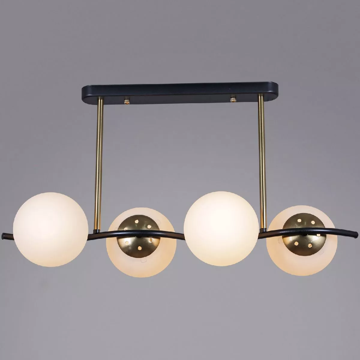 

Потолочная люстра Reluce 36364-0.3-04 BK+COP