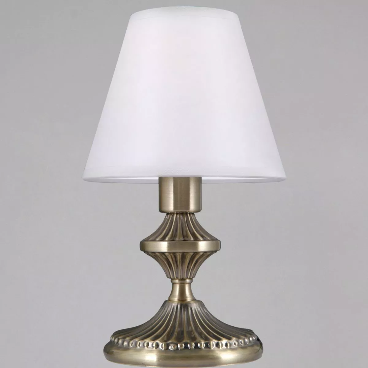 

Настольная лампа Illumico IL0906-1TSQ-26 AB ELITE