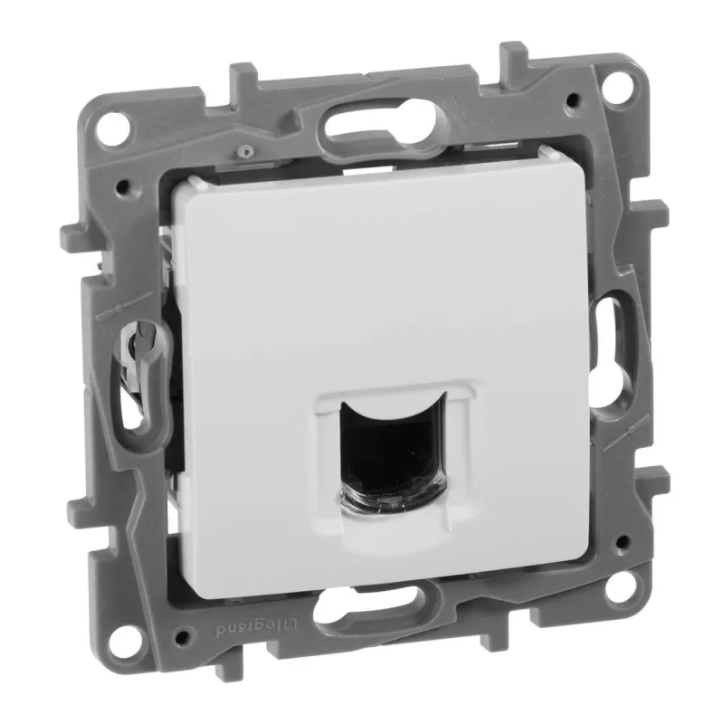 

Розетка компьютерная RJ45 Legrand Etika 6 кат UTP белая 672253