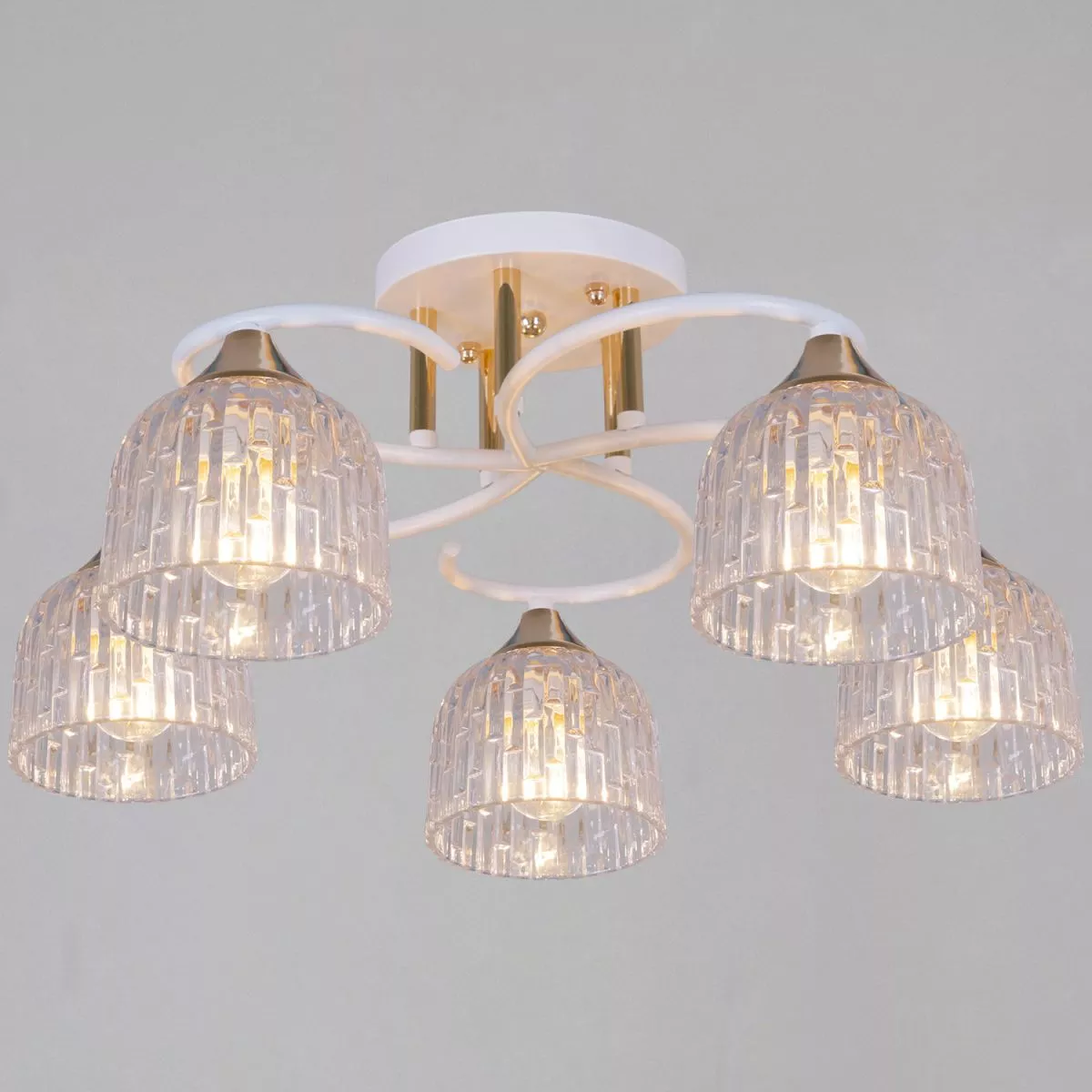 

Потолочная люстра Reluce 16360-0.3-05 WH+FG