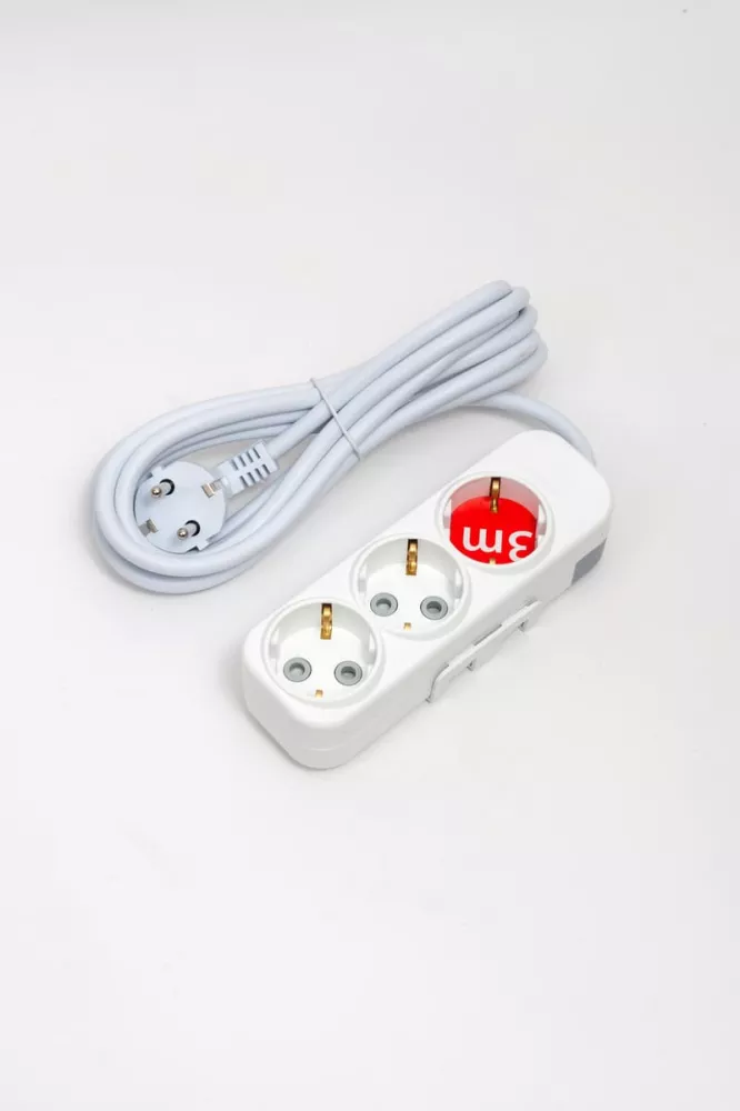 

Удлинитель с/з 3вх с защитными шторками ELBI Myra 527-010203-321