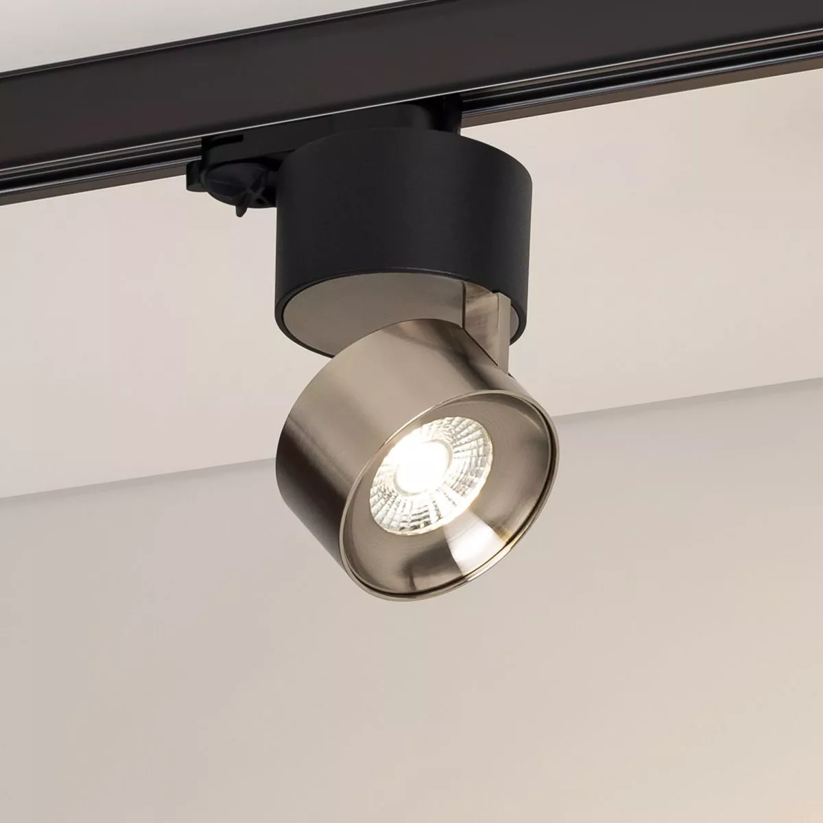 

Трековый трехфазный светильник Arlight SP-PLURIO-TRACK-4TR-R77-9W Day4000 038110
