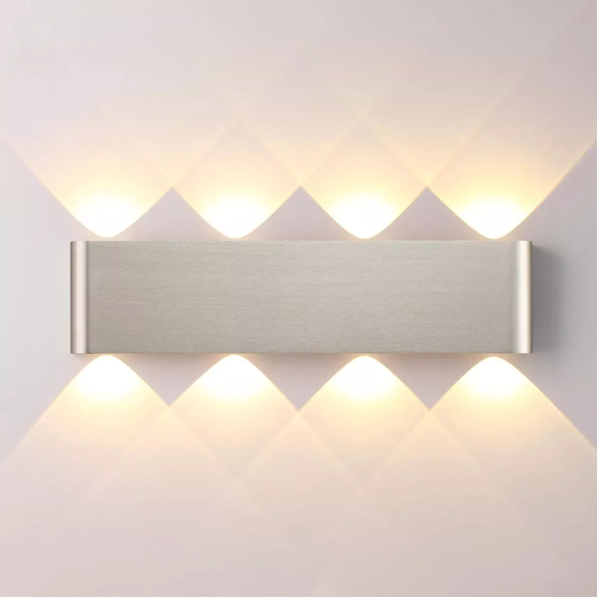 

Настенный светильник Odeon Light Hightech Magnum 7106/8WL