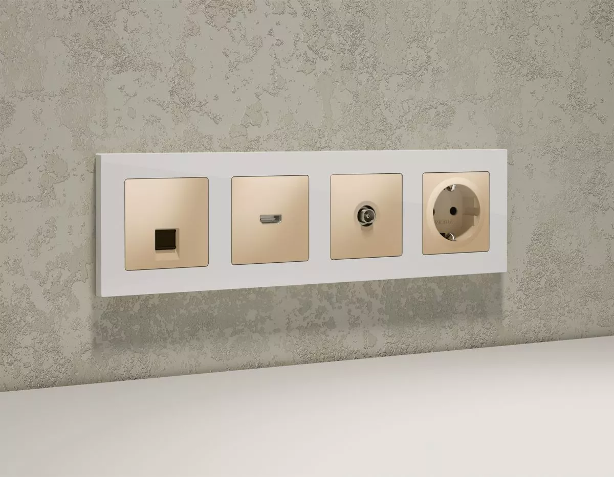 

Комплект механизма компьютерной розетки RJ-45 экранированной с автоматической защитной шторкой Alfa Шампань Quant Ambrella Volt MA612005 (AP6120, VM185)