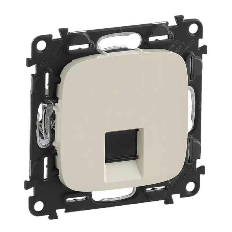 

Информационная розетка RJ45 Legrand Valena Allure слоновая кость 753840