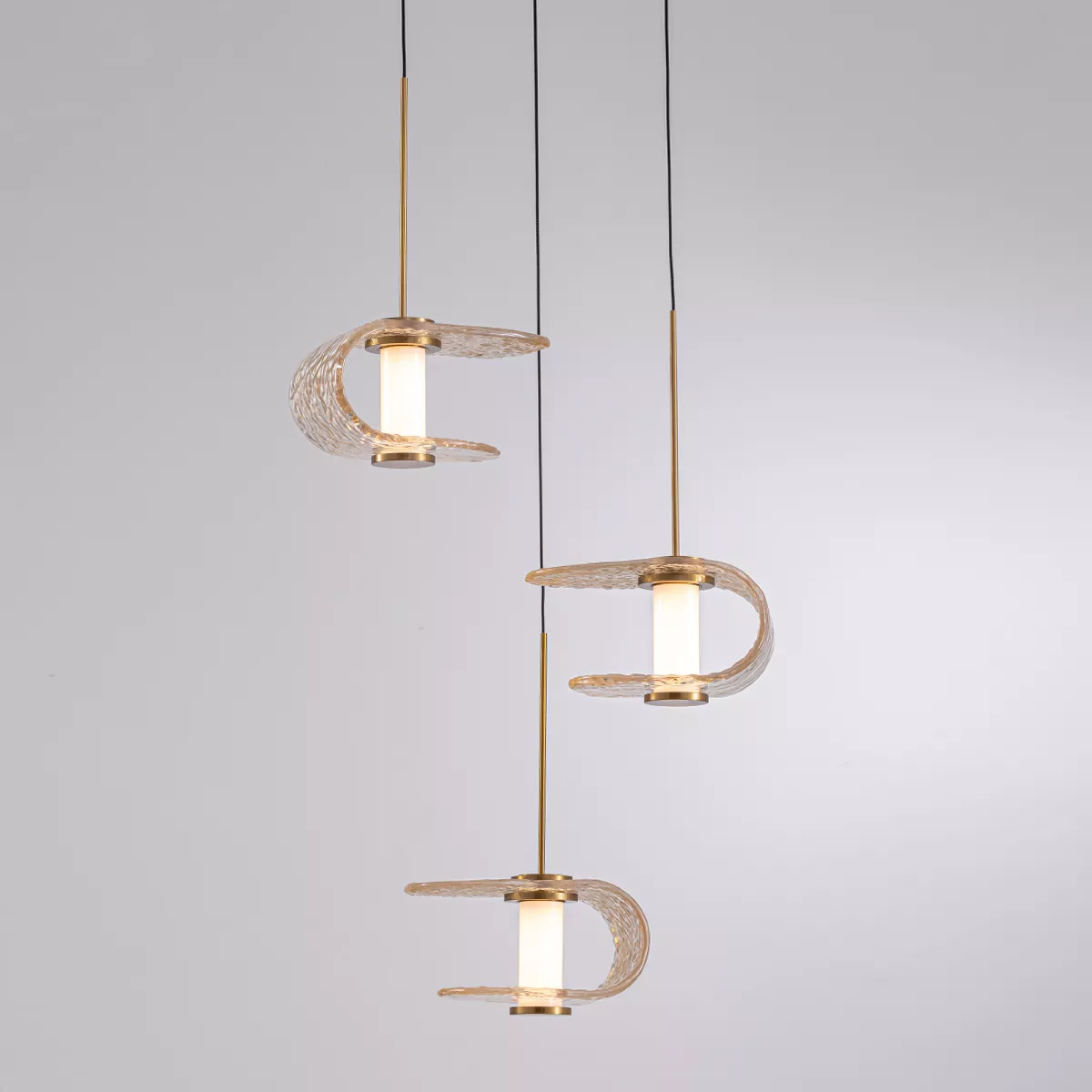 

Подвесной светильник Delight Collection MD24020901-3A gold/cognac