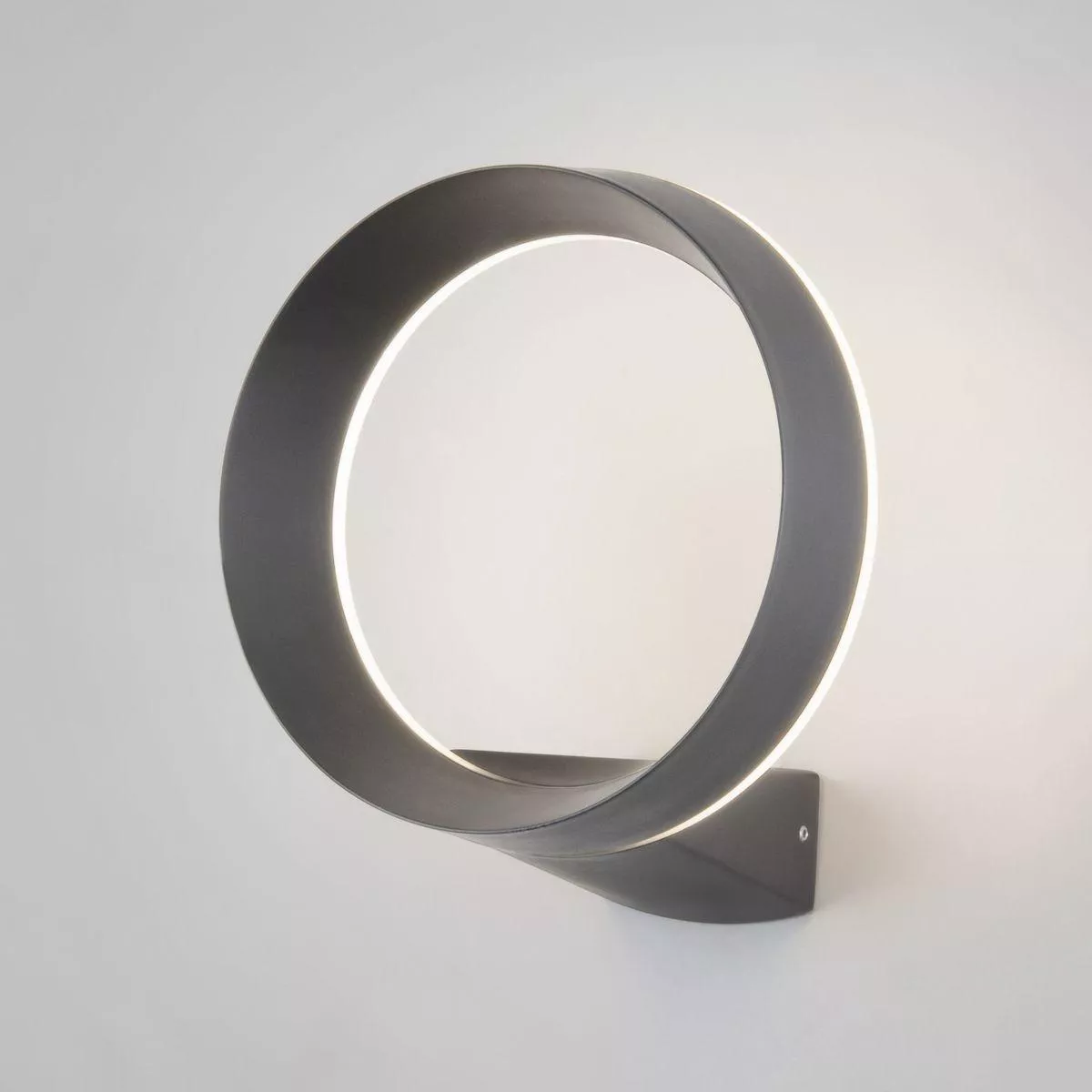 

Уличный настенный светодиодный светильник Elektrostandard Ring 1710 Techno Led серый a054932
