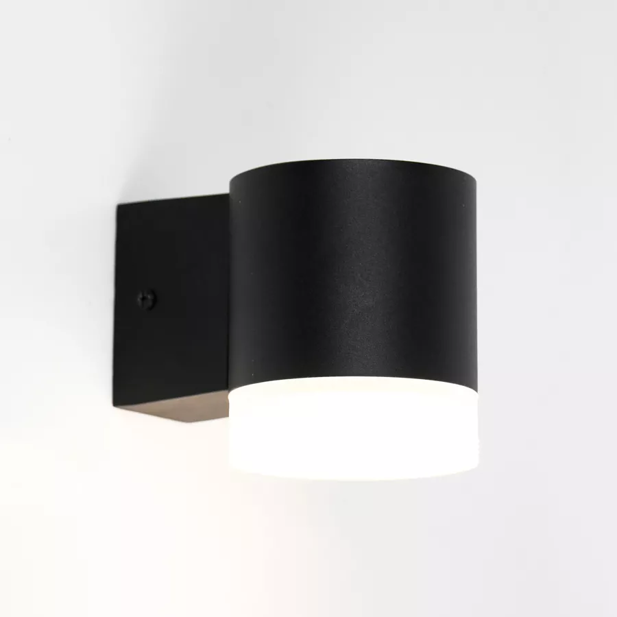 

Уличный настенный светильник General GWL-GX53-M-IP65 662289