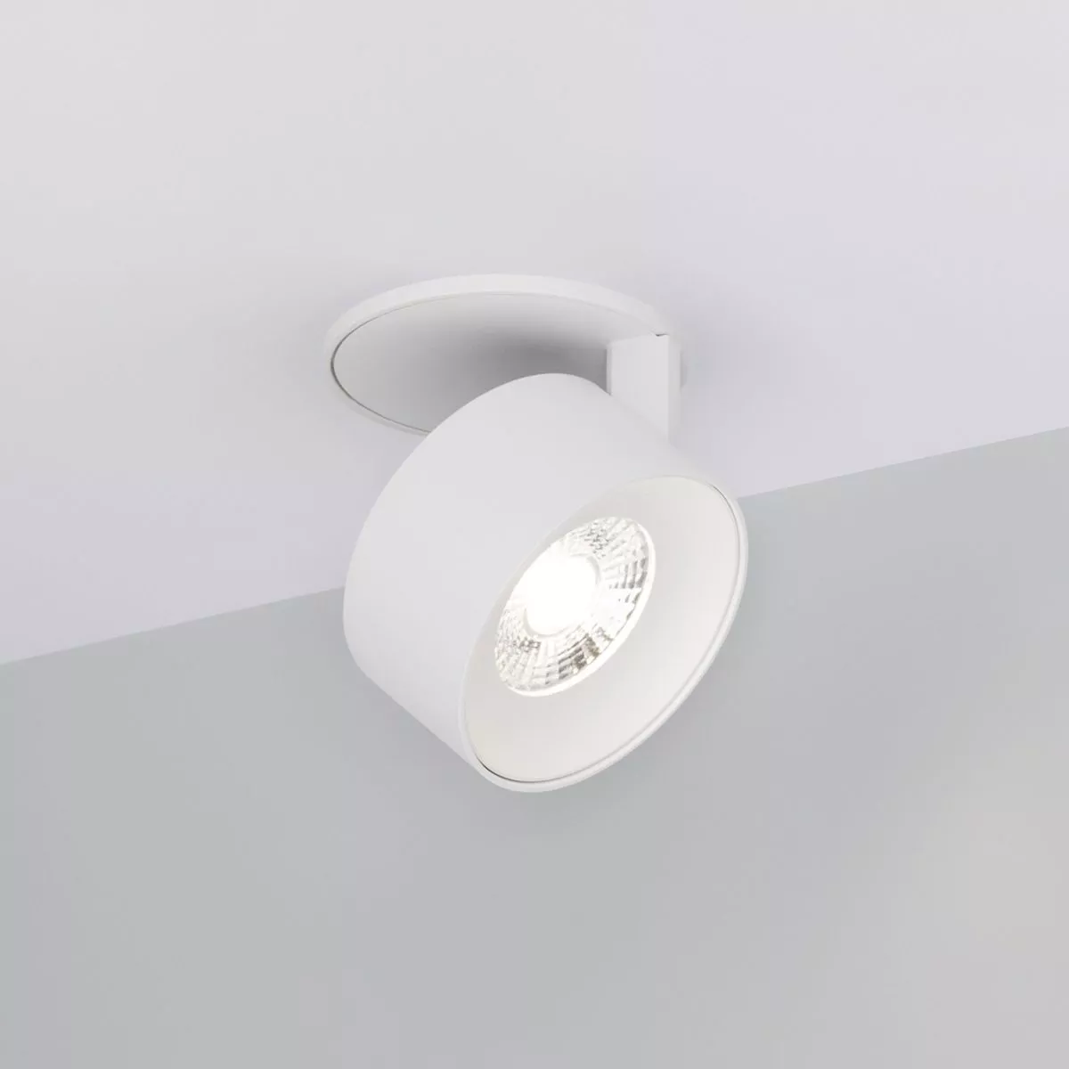 

Встраиваемый спот Arlight SP-PLURIO-BUILT-R77-9W Day4000 037972
