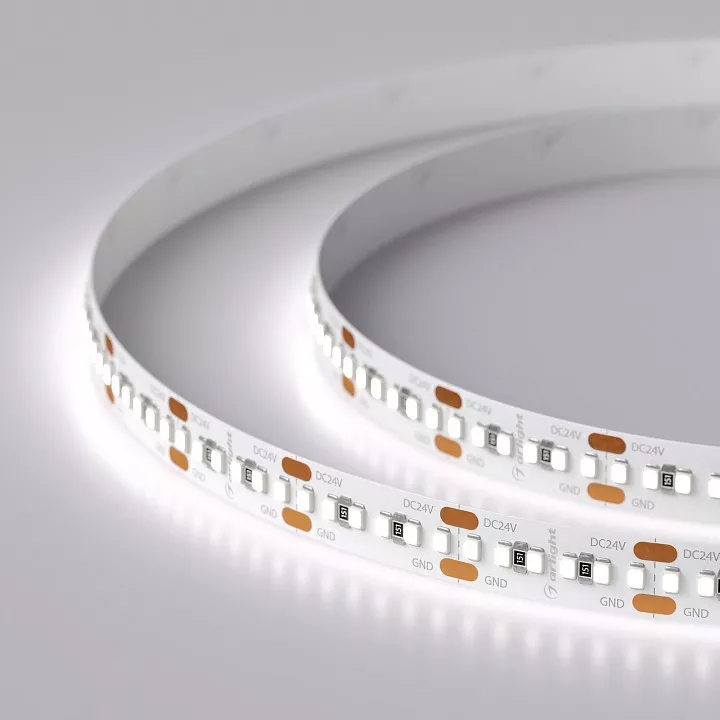 

Светодиодная лента Arlight 8W/m 300LED/m 2216SMD холодный белый 5M 023556(2)