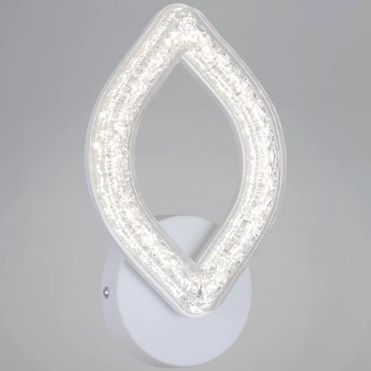 

Настенный светильник Reluce 59290-0.2-01 WH