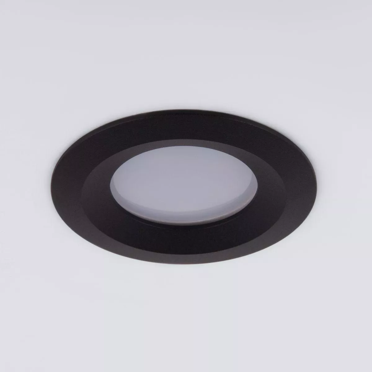 

Встраиваемый светильник Elektrostandard 110 MR16 черный a053332