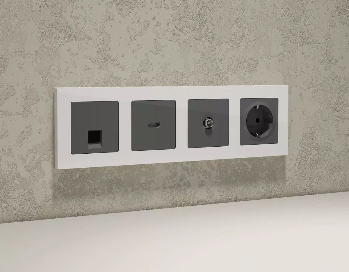 

Комплект механизма компьютерной розетки RJ-45 экранированной с автоматической защитной шторкой Alfa Антрацит серый Quant Ambrella Volt MA662005 (AP6620, VM185)