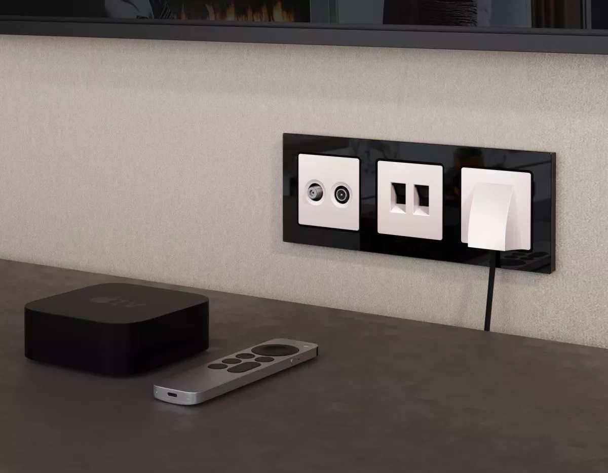 

Комплект механизма розетки TV оконечной + SAT 5-862MHz 3.5dB/950-2150MHz 3.5dB Alfa Жемчуг Quant Ambrella Volt MA213310 (AP2133, VM217)