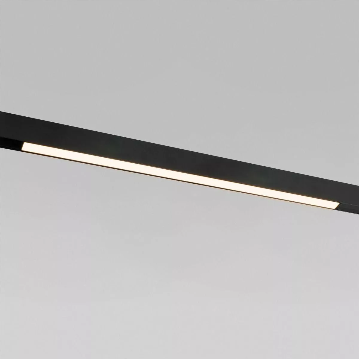 

Трековый светодиодный светильник Elektrostandard Slim Magnetic 85034/01 a067375
