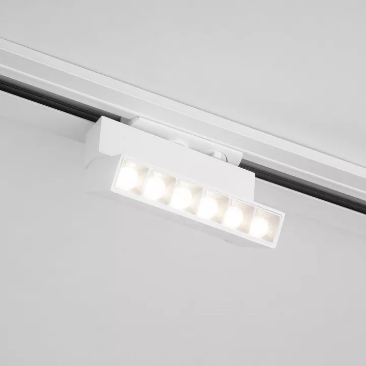 

Светильник на штанге Elektrostandard Garda 85017/01 белый