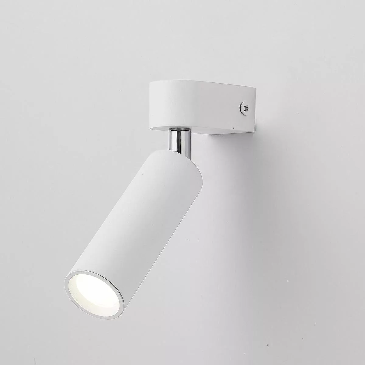 

Светодиодный спот Eurosvet Pitch 20143/1 LED белый