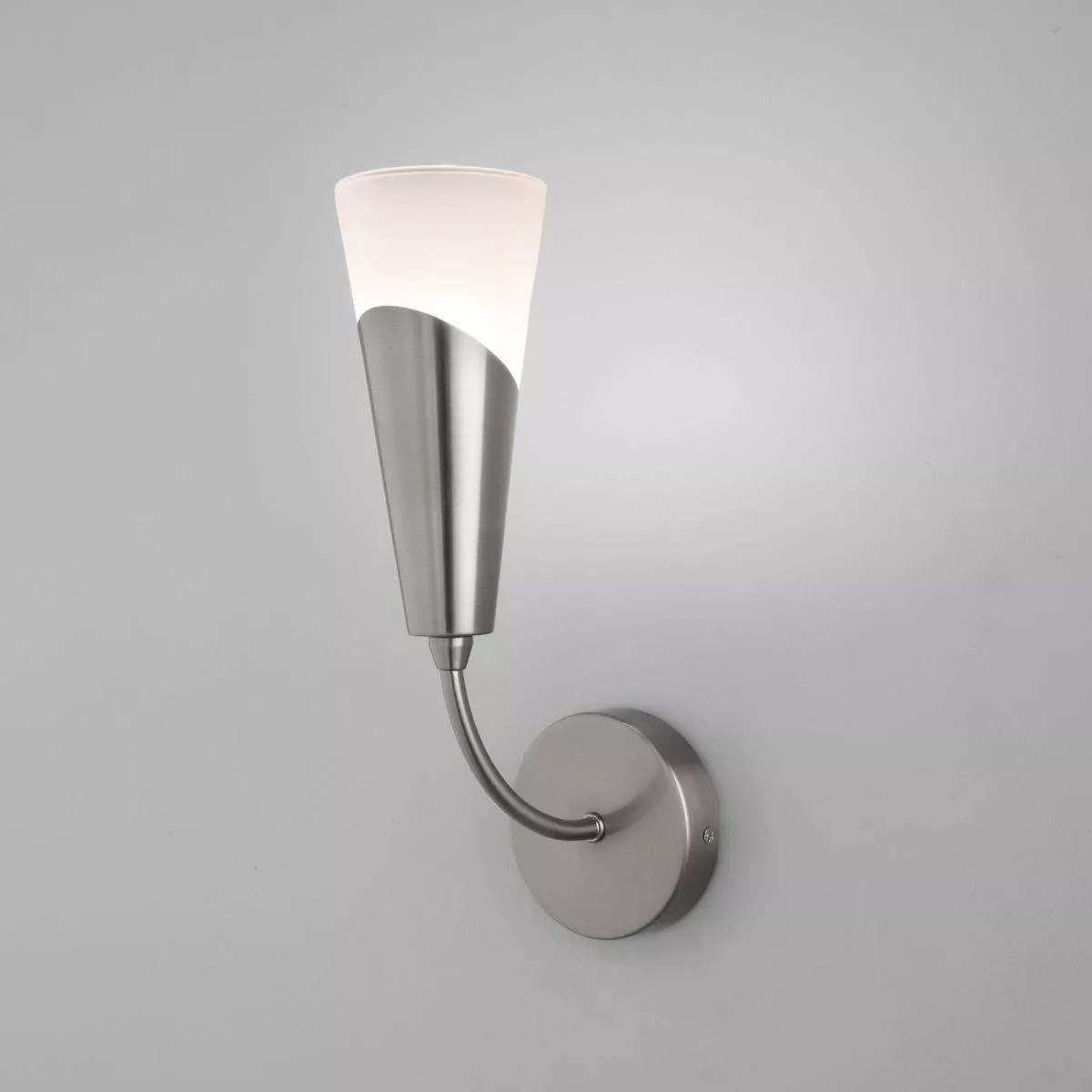 

Бра Eurosvet Rhyton 60167/1 никель