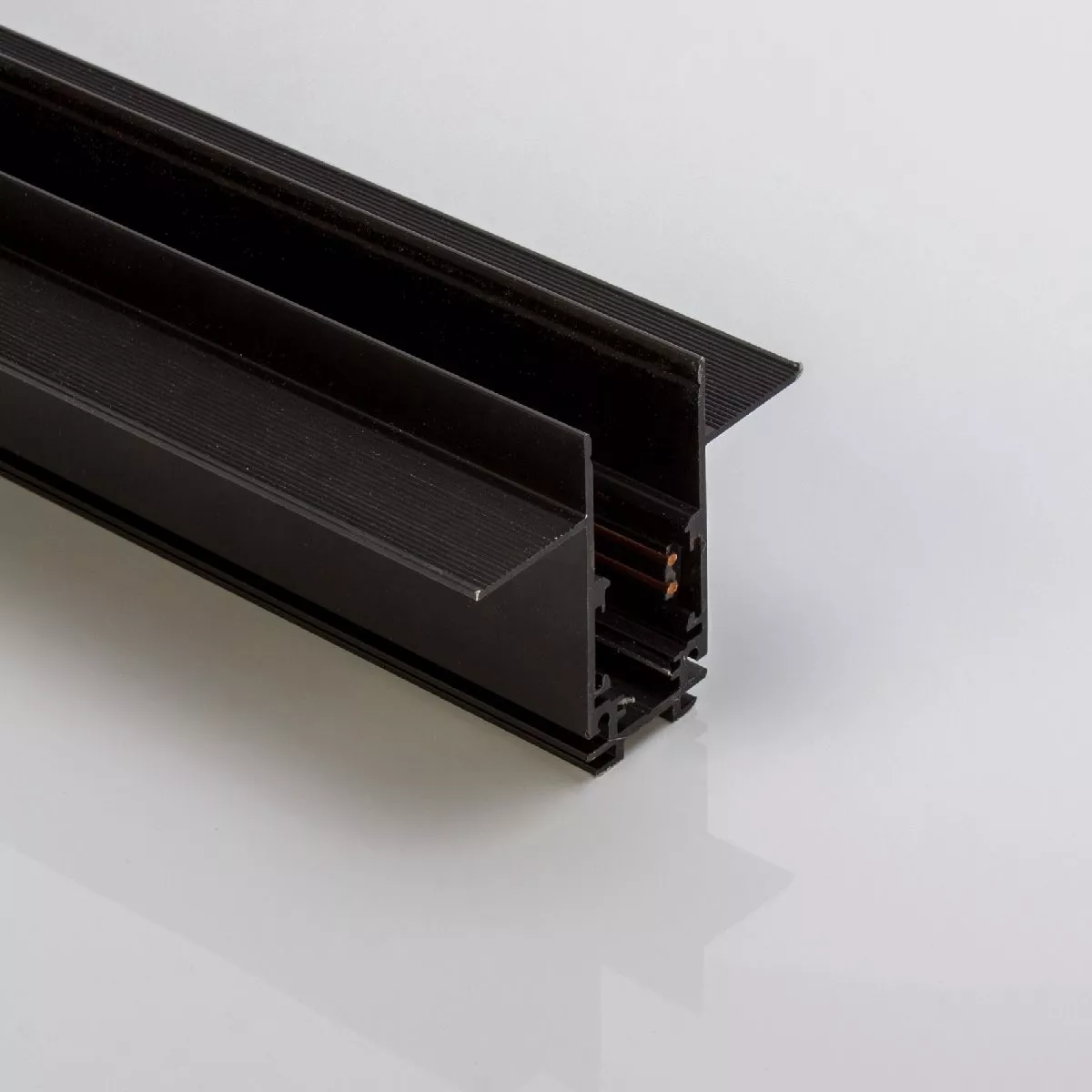 

Шинопровод магнитный встраиваемый Lumker SY-LINK-20T1-2.5-BL 019266