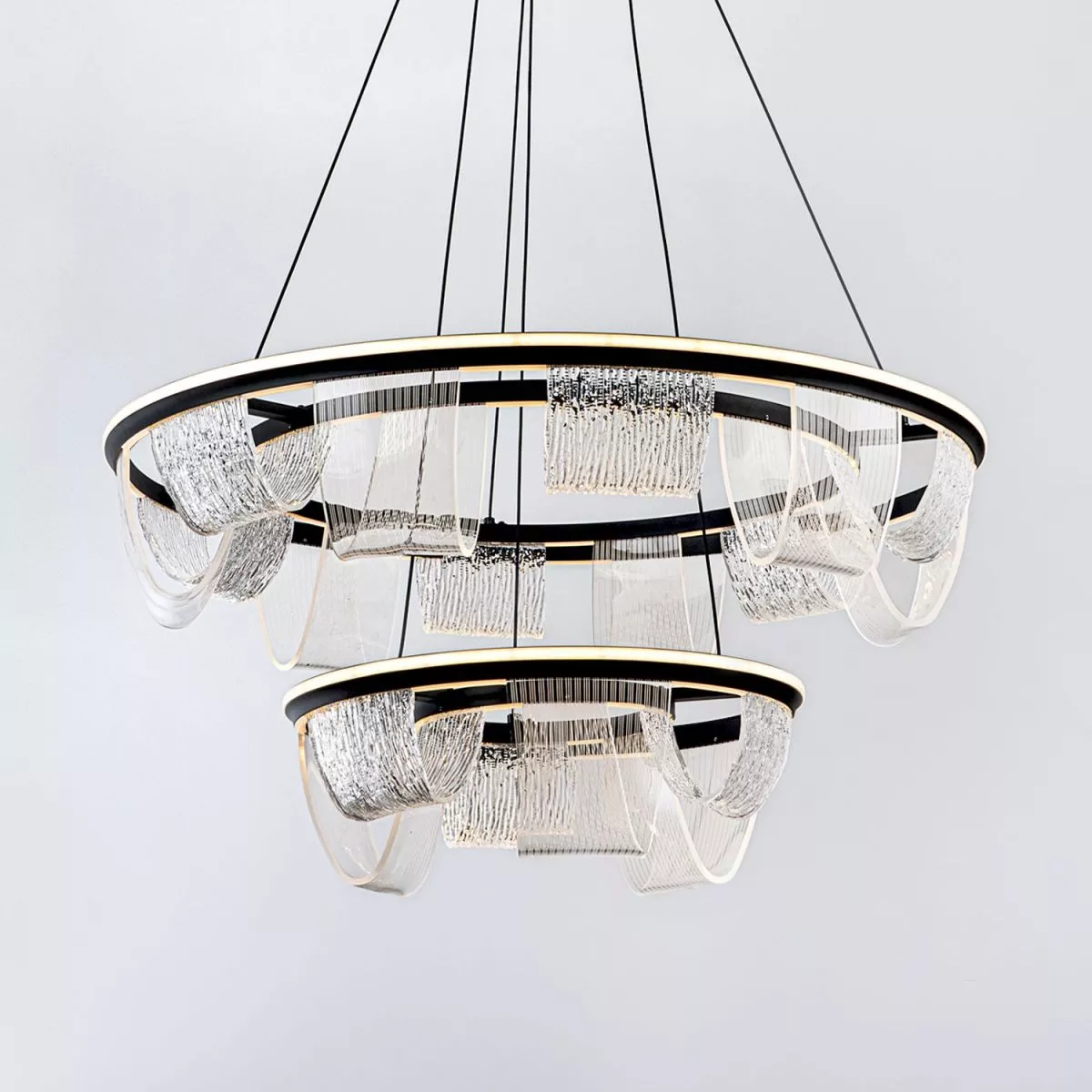 

Подвесная люстра LED4U L7706-800-460 BK