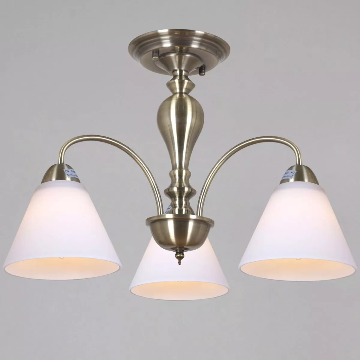 

Потолочная люстра Reluce 52787-0.3-03