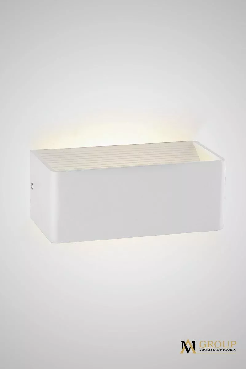 

Настенный светильник AM Group AM246 WH 5W