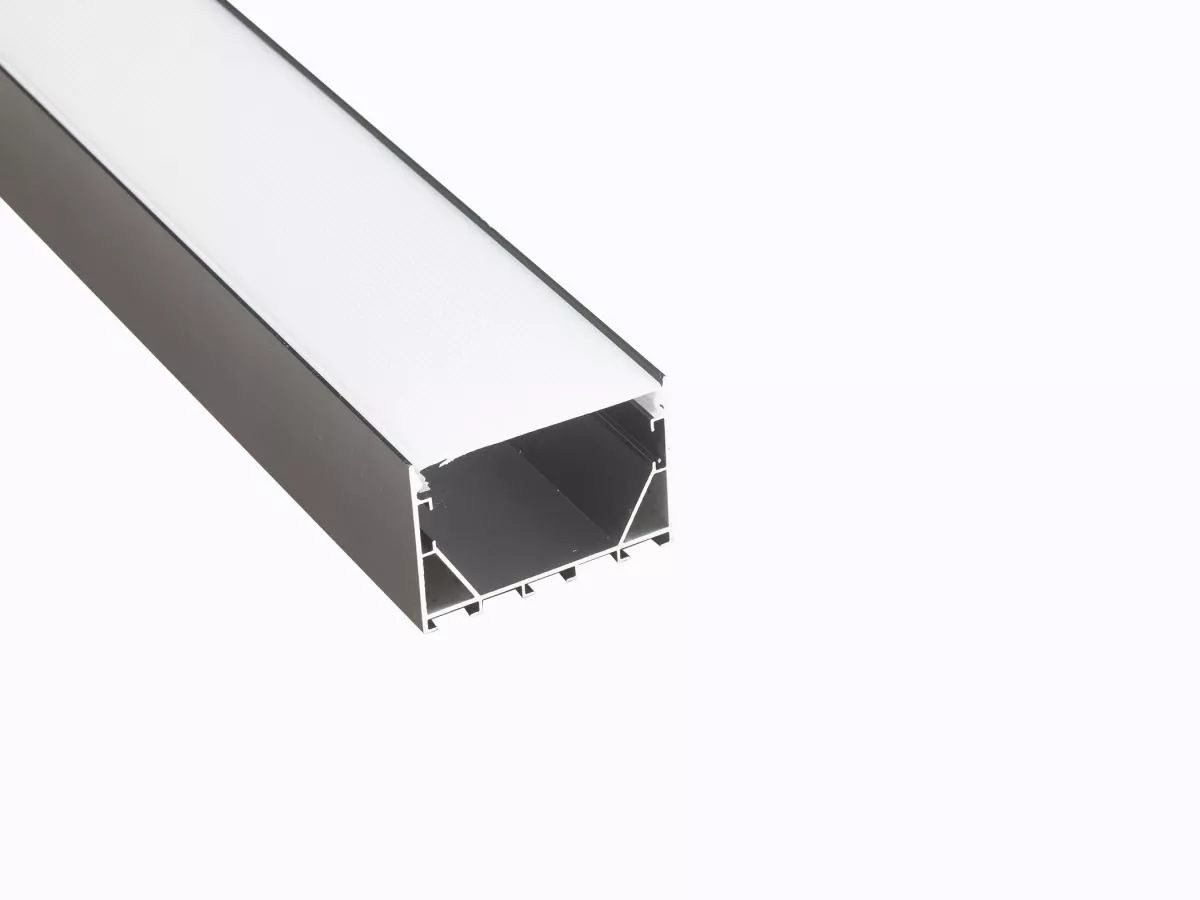 Профиль накладной LEDS POWER СПН5035 алюм. черный с призм.рассеивателем 2м 008523