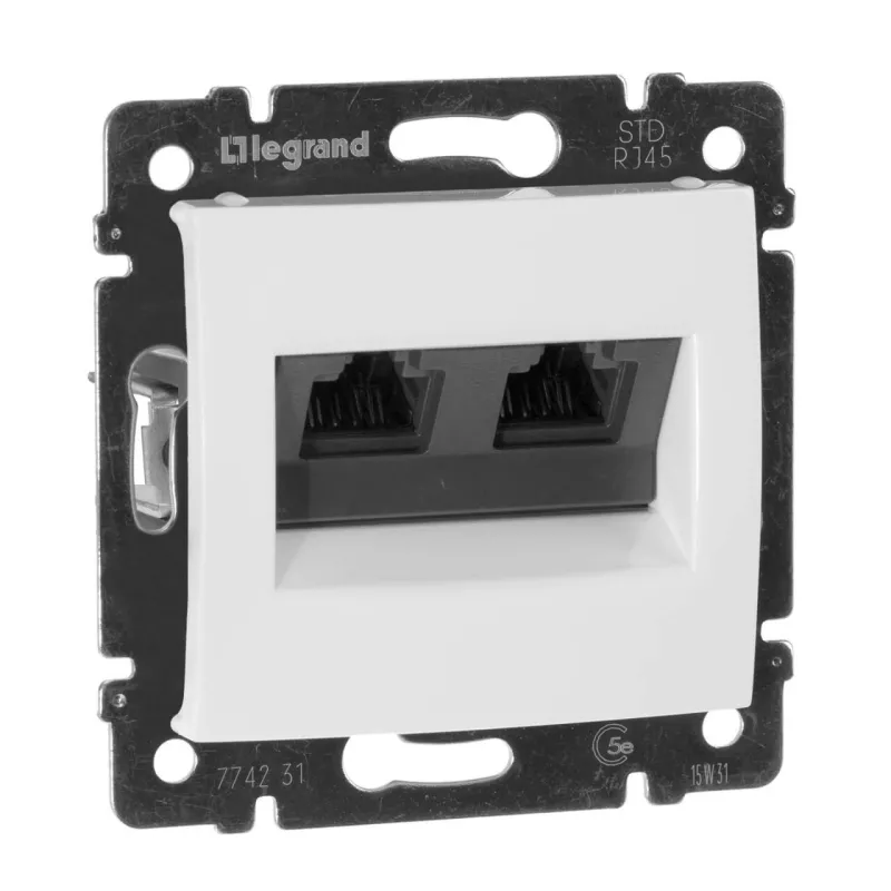 

Розетка компьютерная 2хRJ45 Legrand Valena 5e кат UTP с захватами белая 774231
