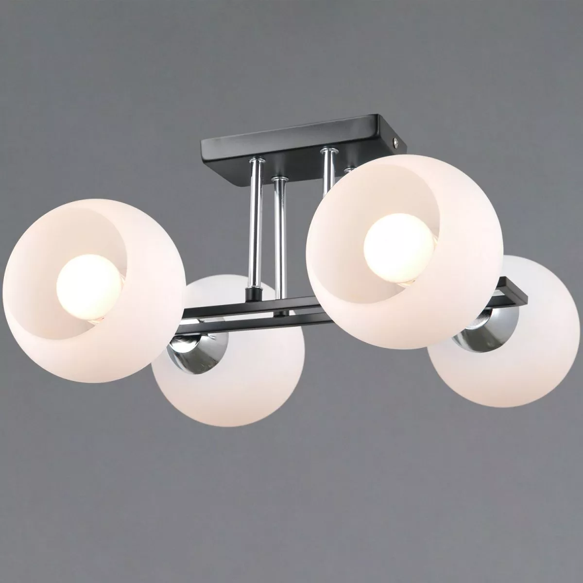 

Потолочная люстра Illumico IL0791-4CSQ-25 BK CR TRENTO