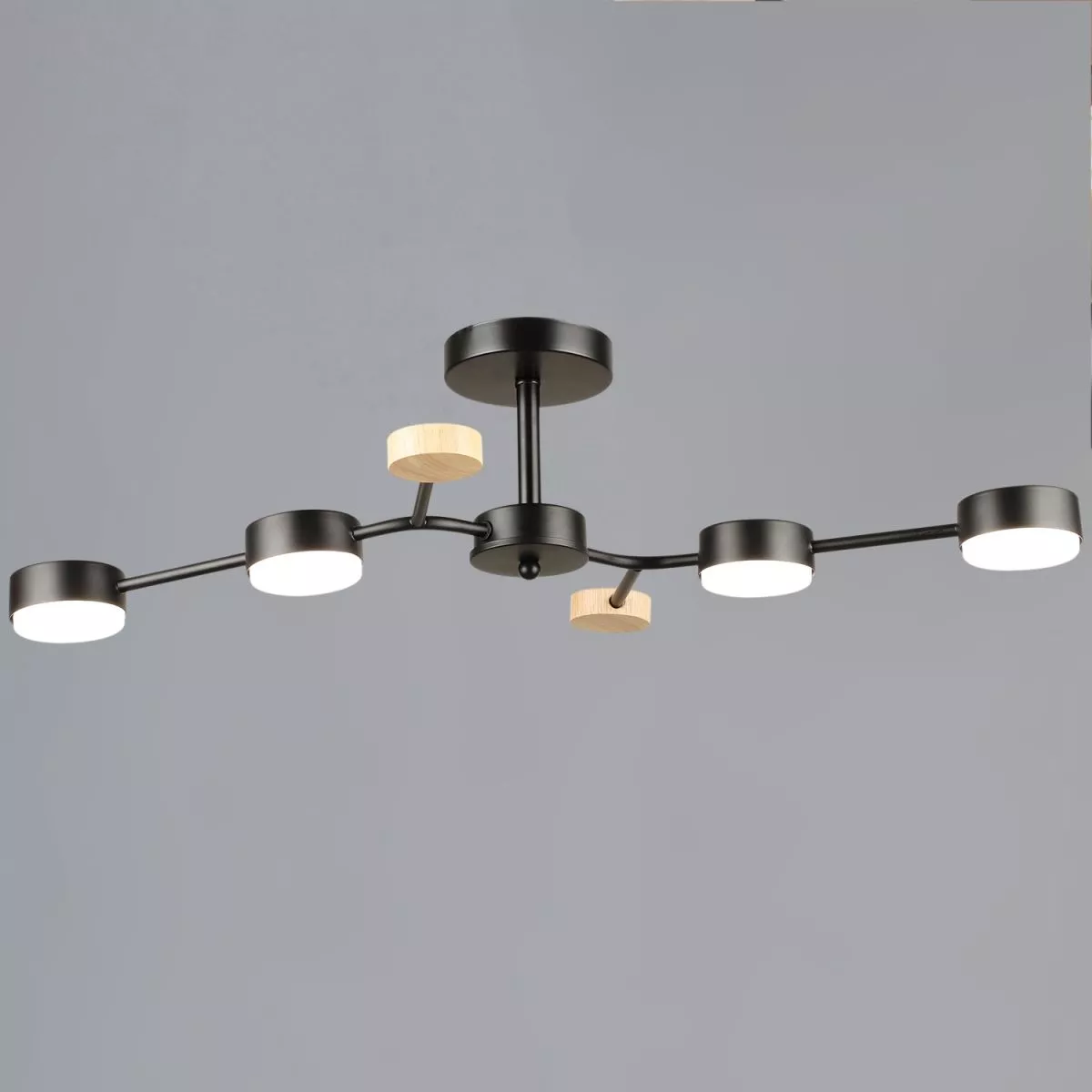 

Люстра на штанге Reluce 03860-0.3-04 BK+WOOD GX53