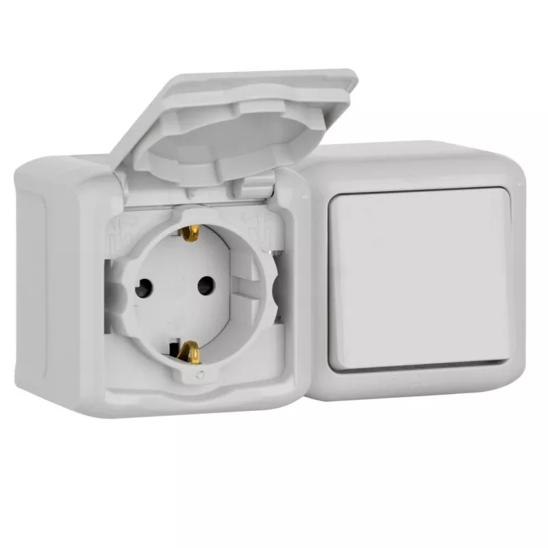 

Блок выключатель одноклавишный и розетка 2К+З Legrand Quteo 16A 250V с/з со шторками крышкой IP44 серый 782348