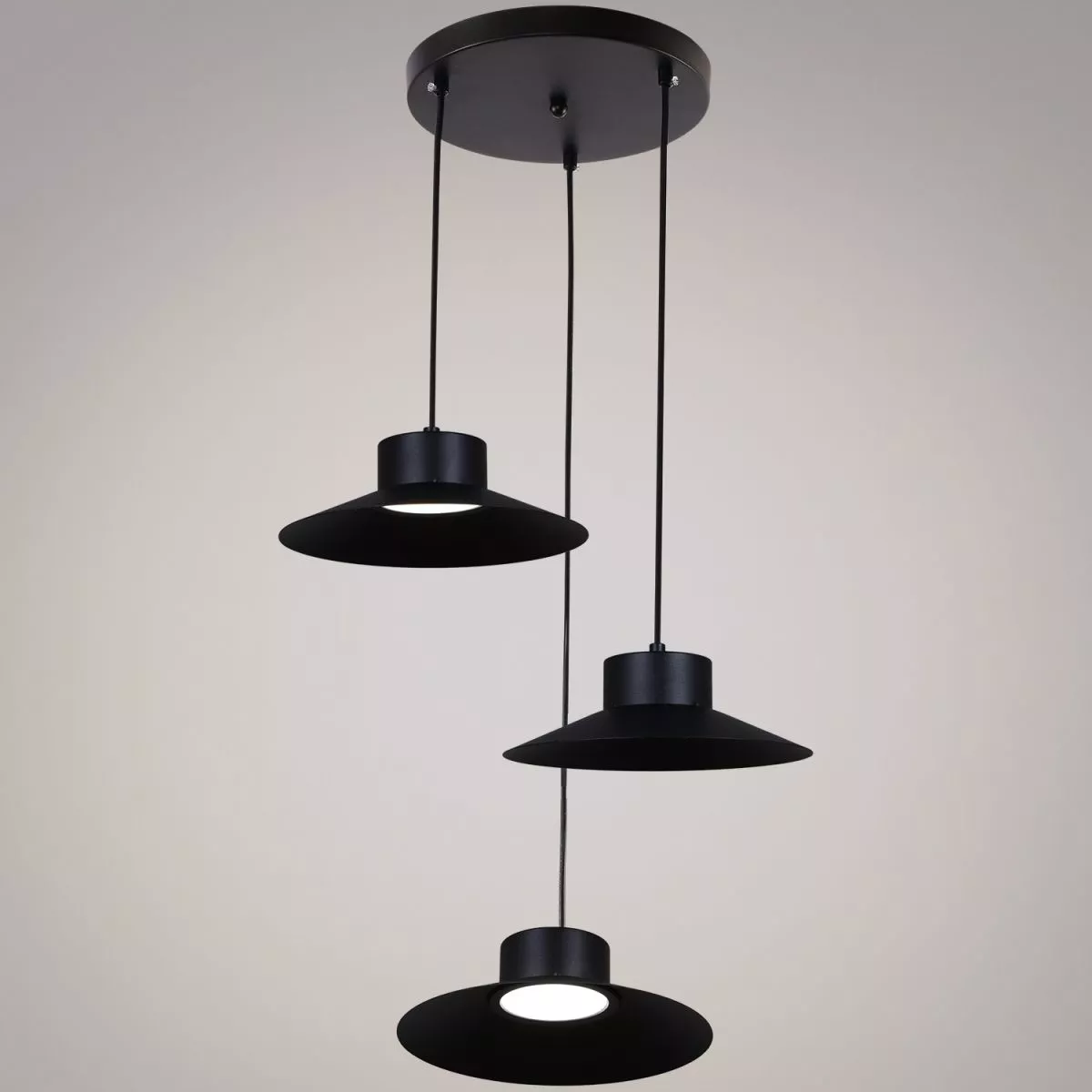 

Подвесной светильник Reluce 40110-0.9-03A BK