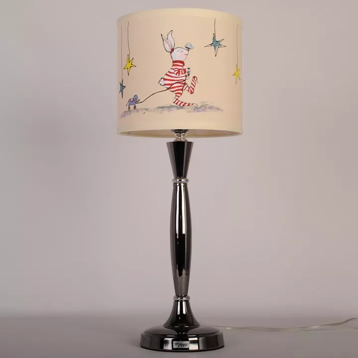 Настольная лампа декоративная Manne TL.7734-1BL TL.7734-1BL (заяц с игрушкой) лампа настольная 1л TL.7734-1BL (заяц с игрушкой) лампа настольная 1л - фото 1