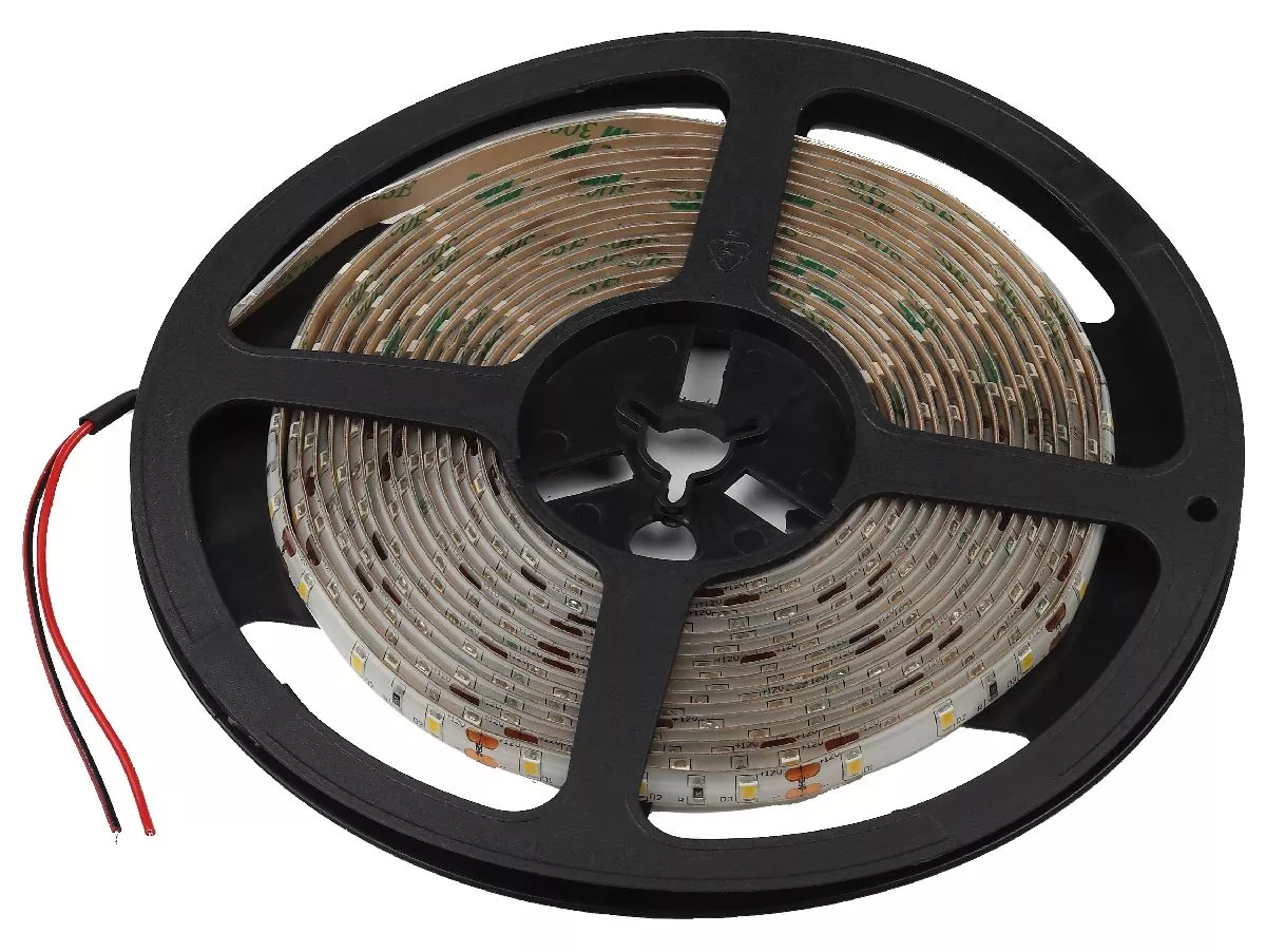 

Светодиодная лента Эра 12В 2835 4,8Вт/м 6500K 5м IP65 LS2835-4,8-60-12-6500К-IP65-2year-5m KU-2835AD-60D-W Б0044111