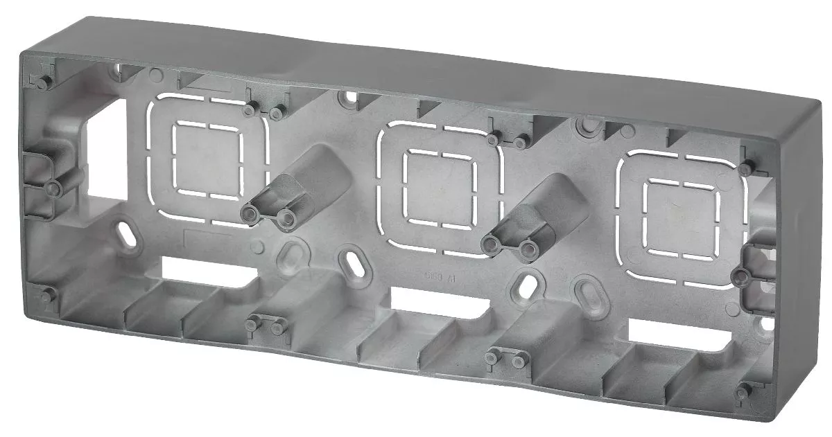 

Коробка для накладного монтажа на 3 поста Эра 12-6103-12 Б0043186