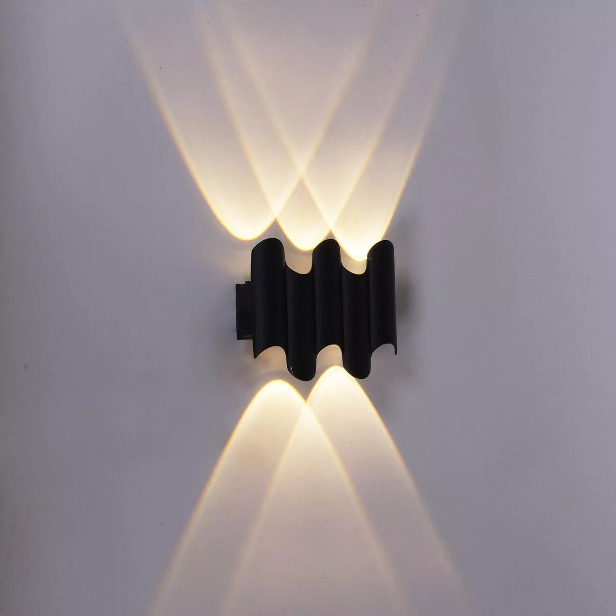 

Уличный настенный светодиодный светильник Reluce 86851-9.2-005KT LED5W BK