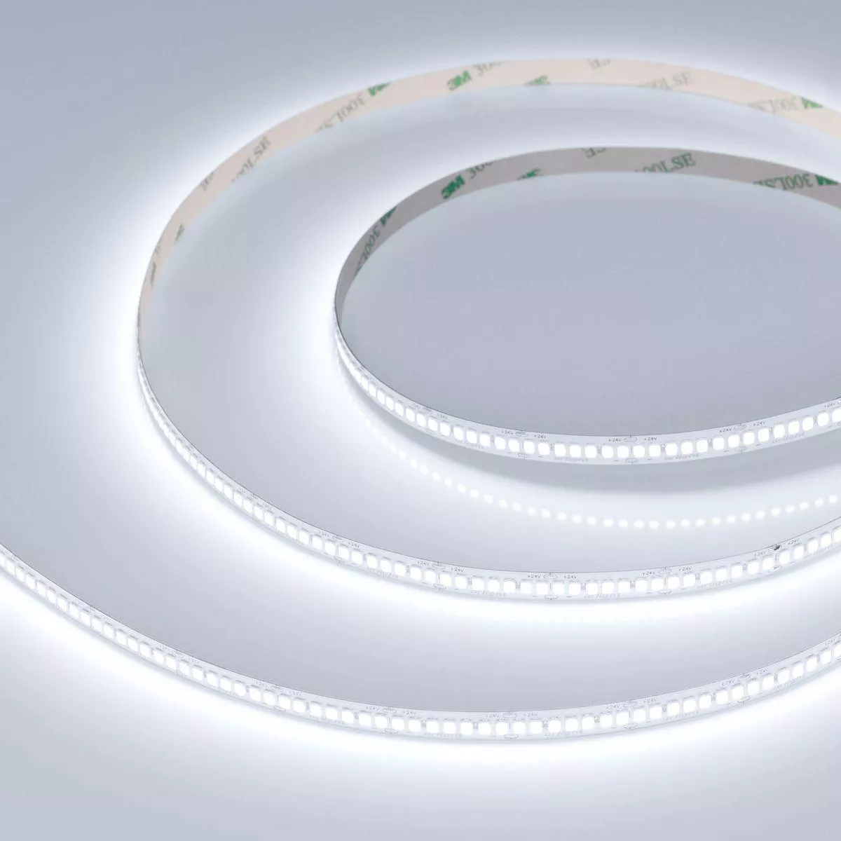 

Светодиодная лента Arlight 10W/m 80Led/m 2835SMD холодный белый 5M RT-A280-8mm 24V White6000 045568