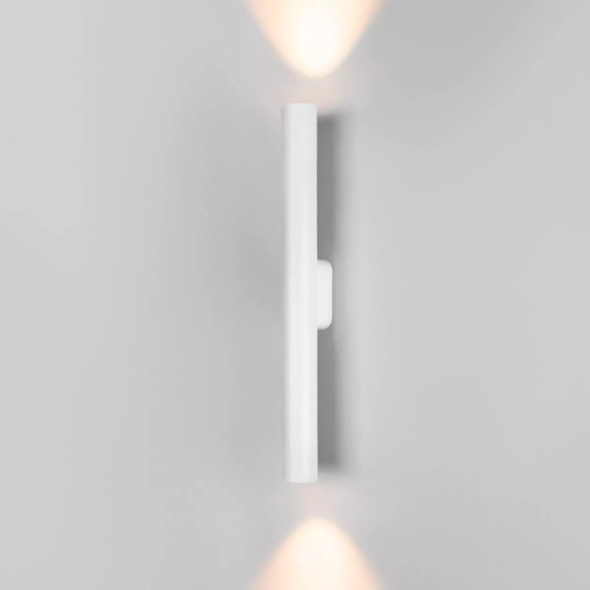

Настенный светодиодный светильник Elektrostandard Langer 40124/LED белый a061985